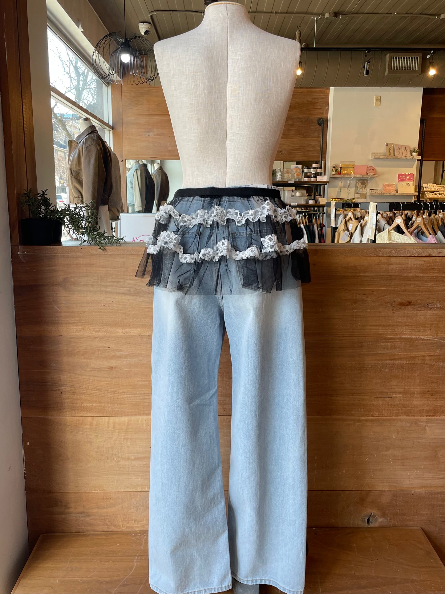 Lace Trim Layering Skirt