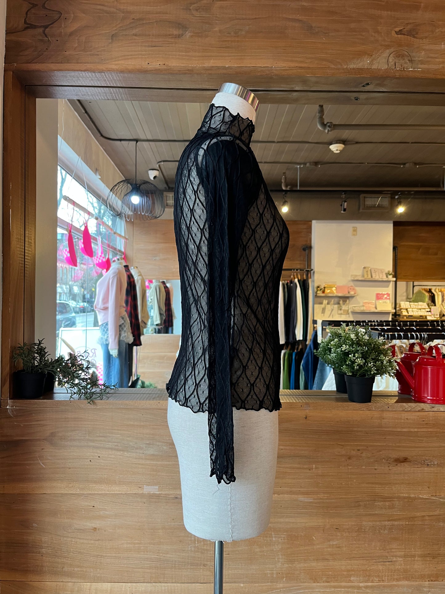 Sheer Diamond Pattern Turtle Neck