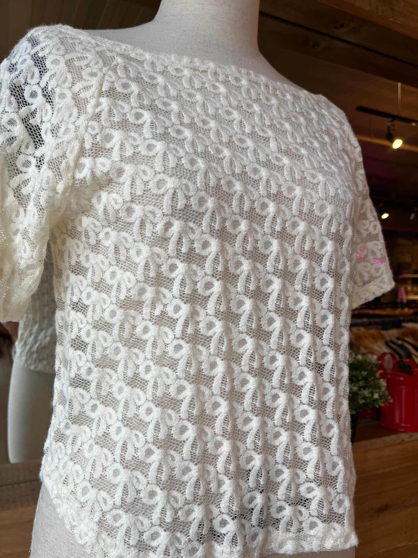 Short Sleeve Bow Patterned Mesh Top