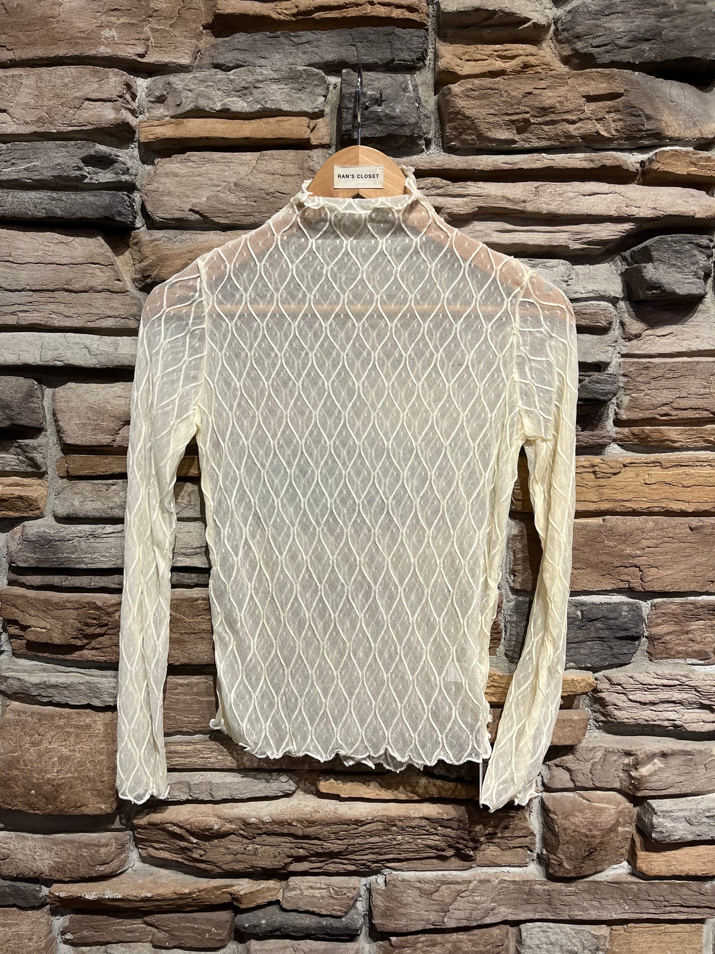 Sheer Diamond Pattern Turtle Neck