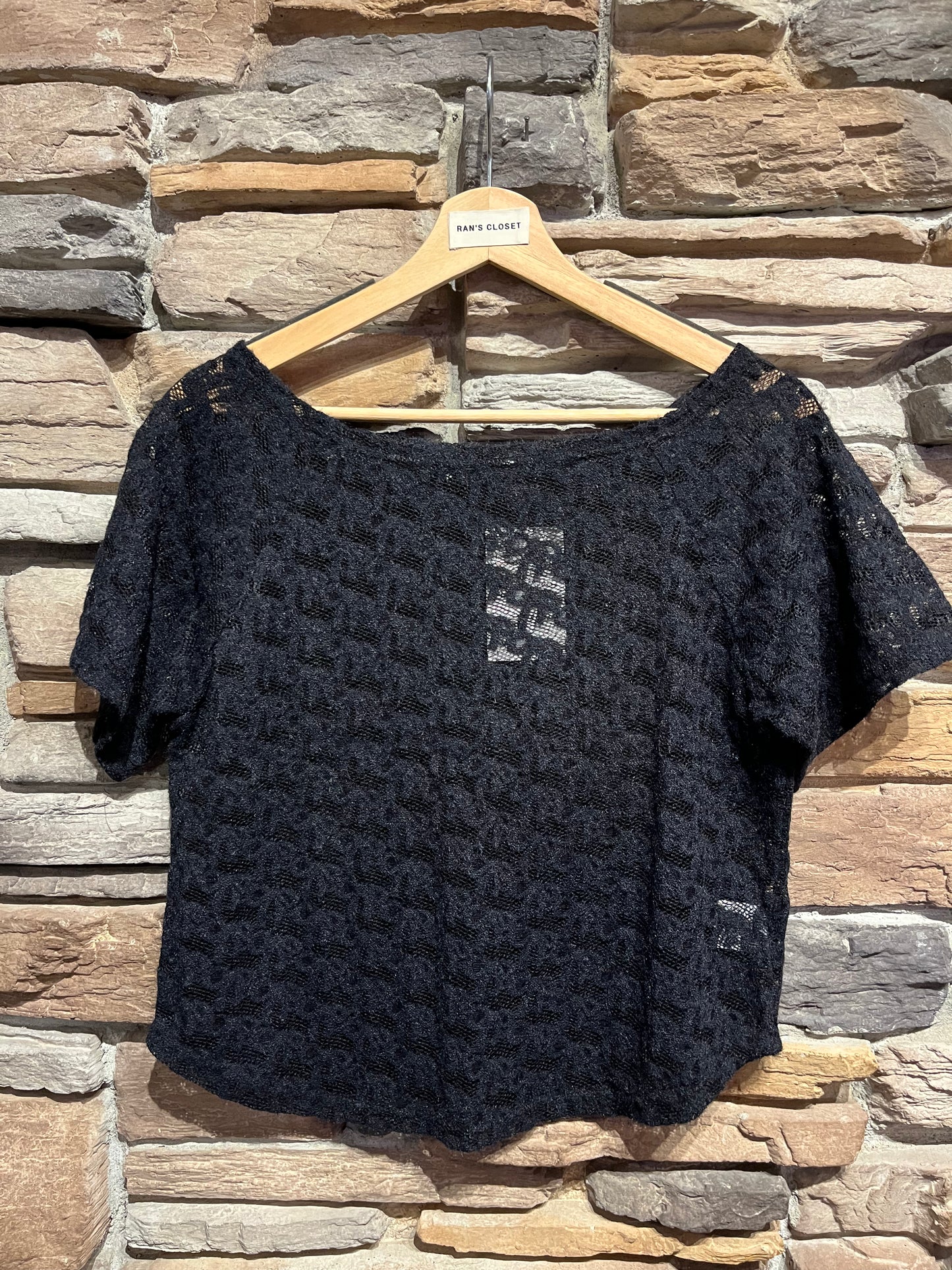 Short Sleeve Bow Patterned Mesh Top