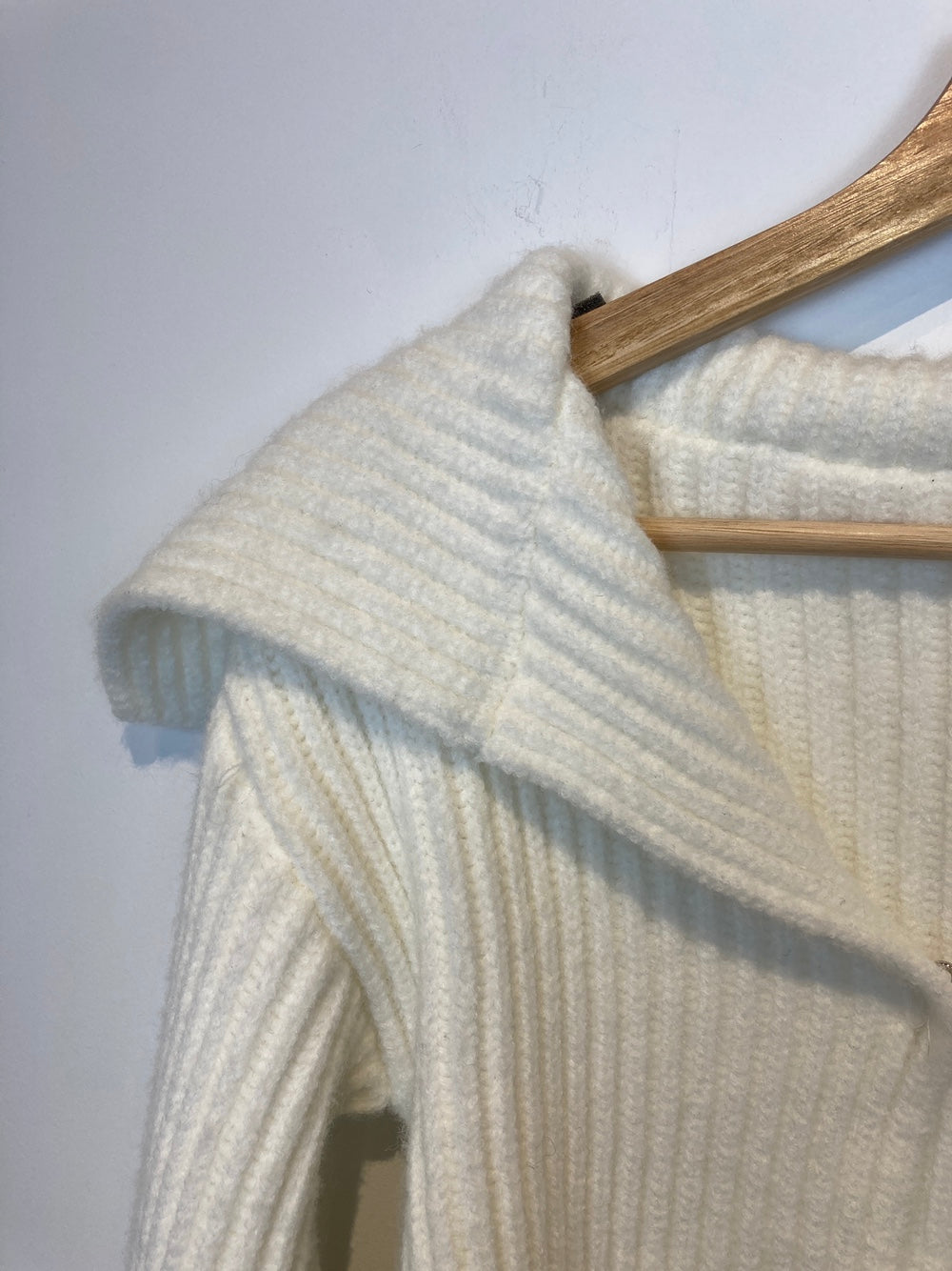Oversized Collar Ribbed Knit Metal Clasp Cardigan