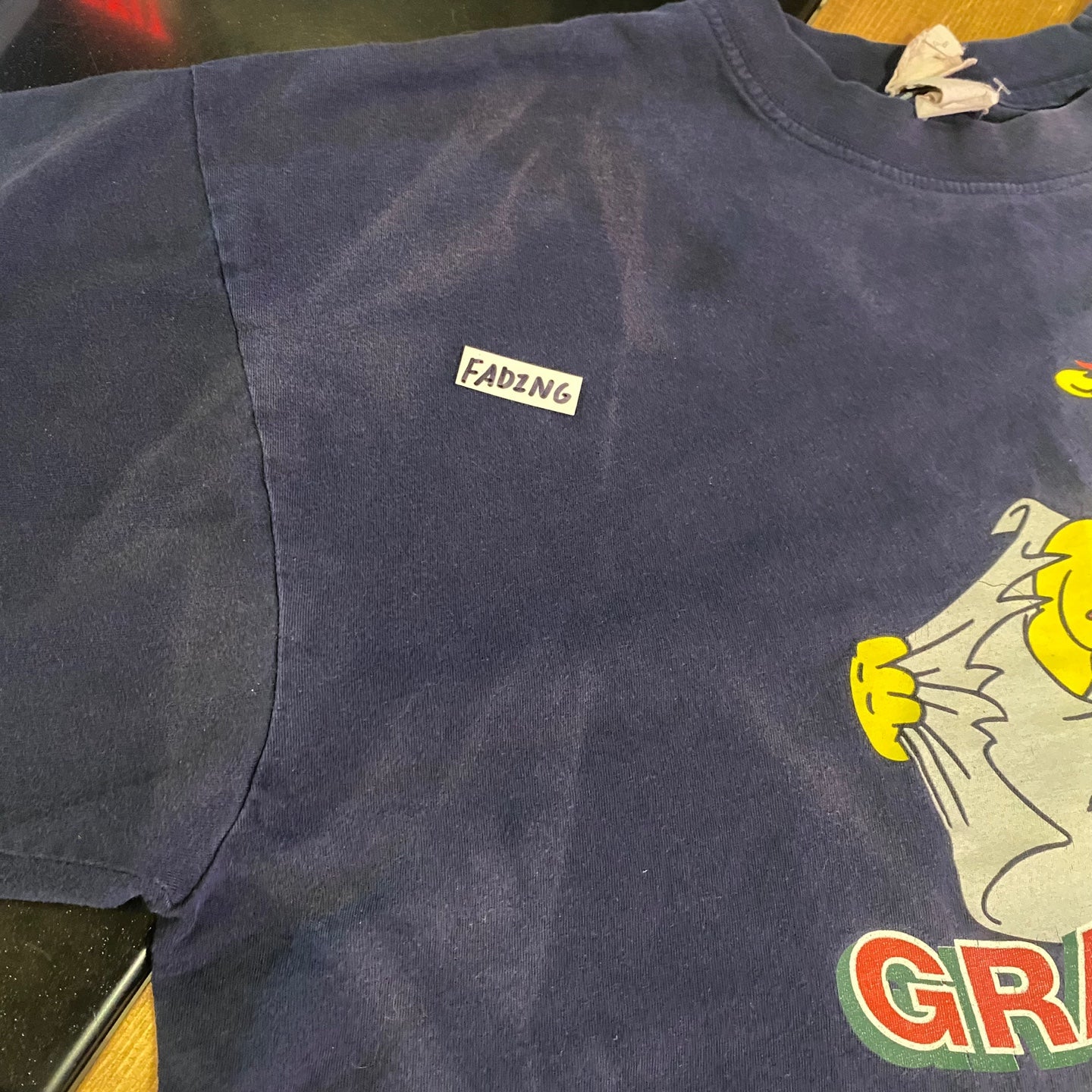 Vintage Simpson's "Graisse-Moi Le Corps Bebe" Graphic T-shirt