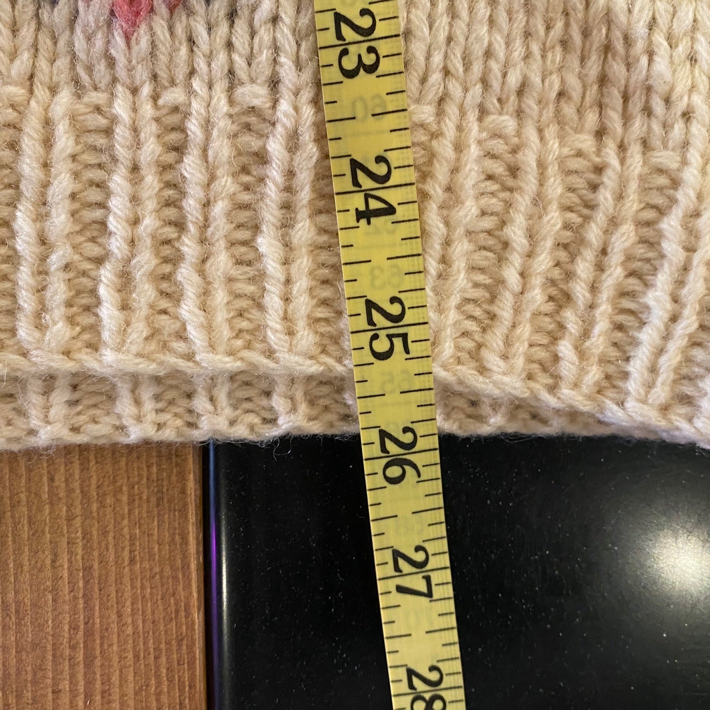 Vintage Woolrich Knit Cream Sweater with Flower Design