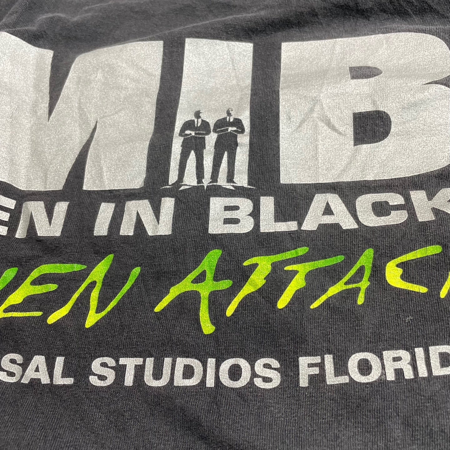 Vintage Men In Black Alien Attack Universal Studios Florida T-Shirt