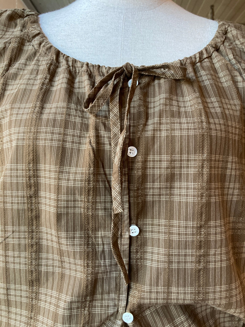 Lace Detail Plaid Short Sleeve Blouse