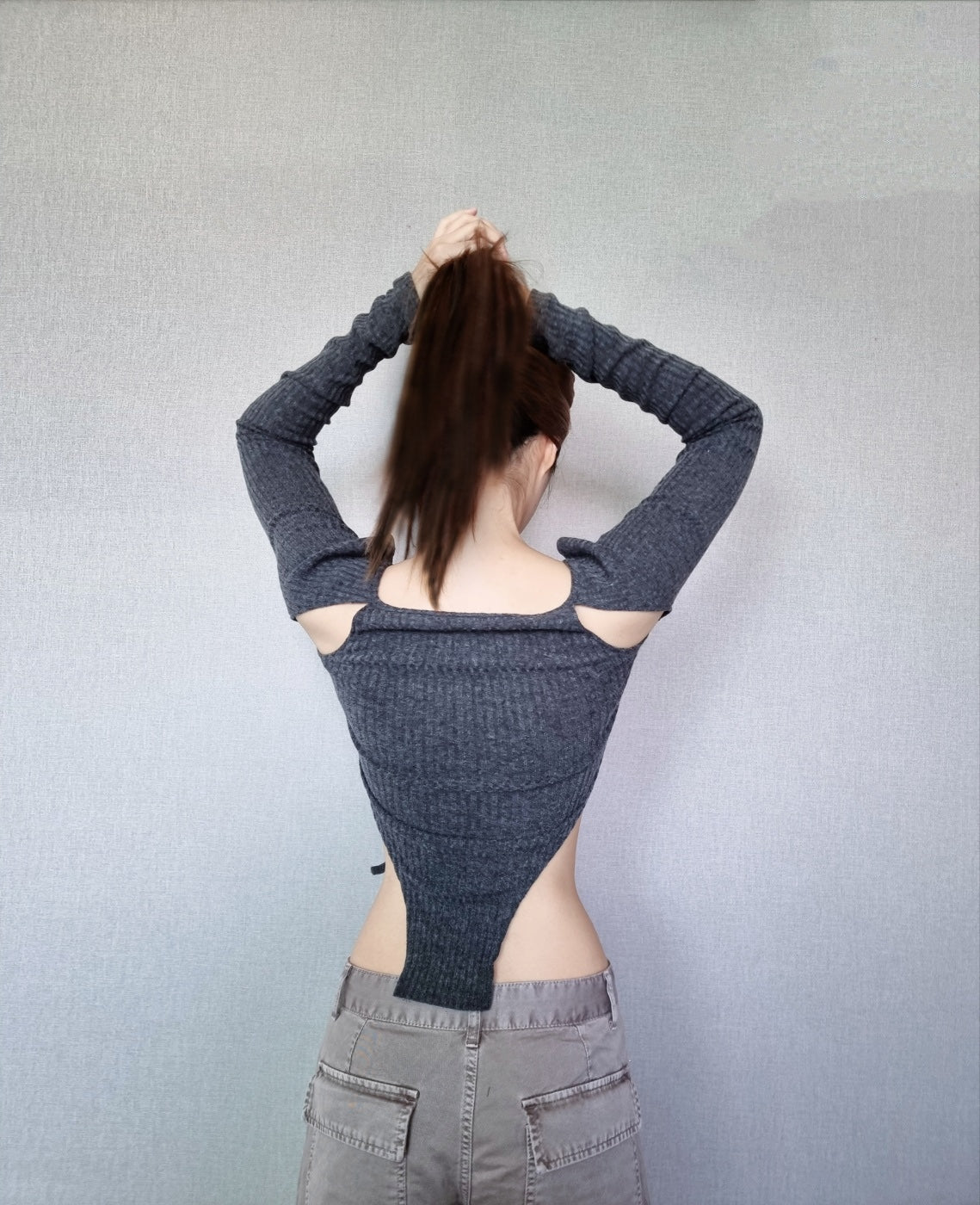 Cutout Tapered Hemline Longsleeve