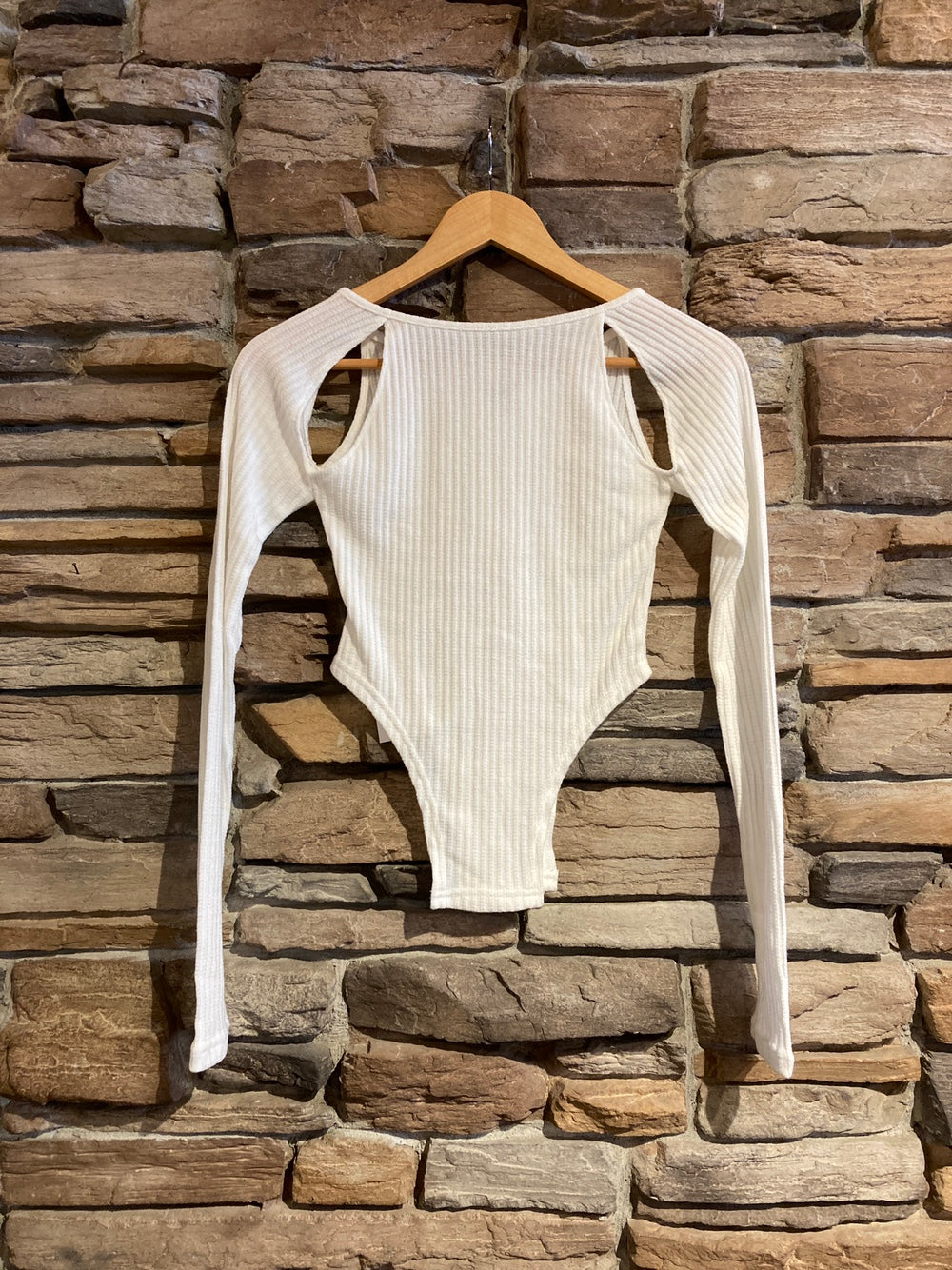 Cutout Tapered Hemline Longsleeve