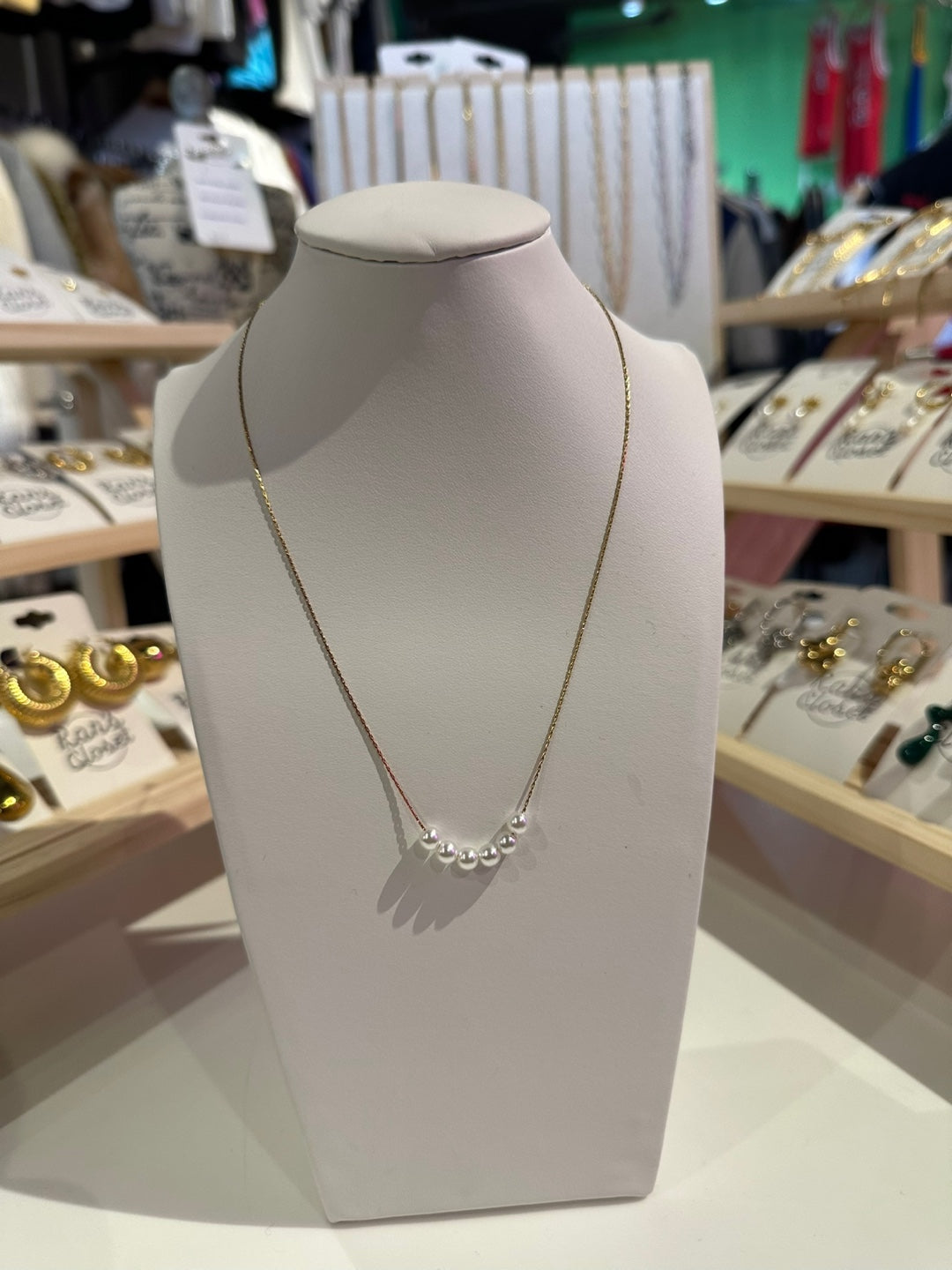 Thin Chain Pearl Necklace