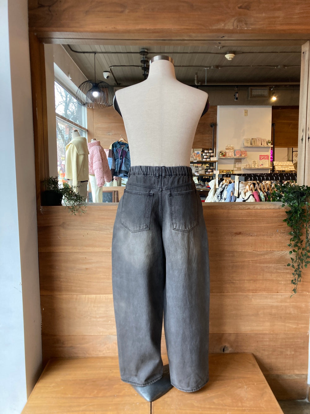 Men's Oversized Barrel Fit Pants