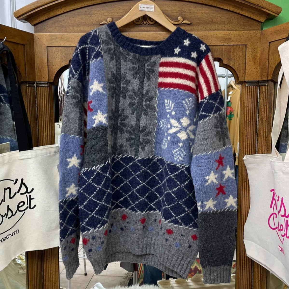 Vintage Field Gear Wool American Flag and Snowflakes Sweater