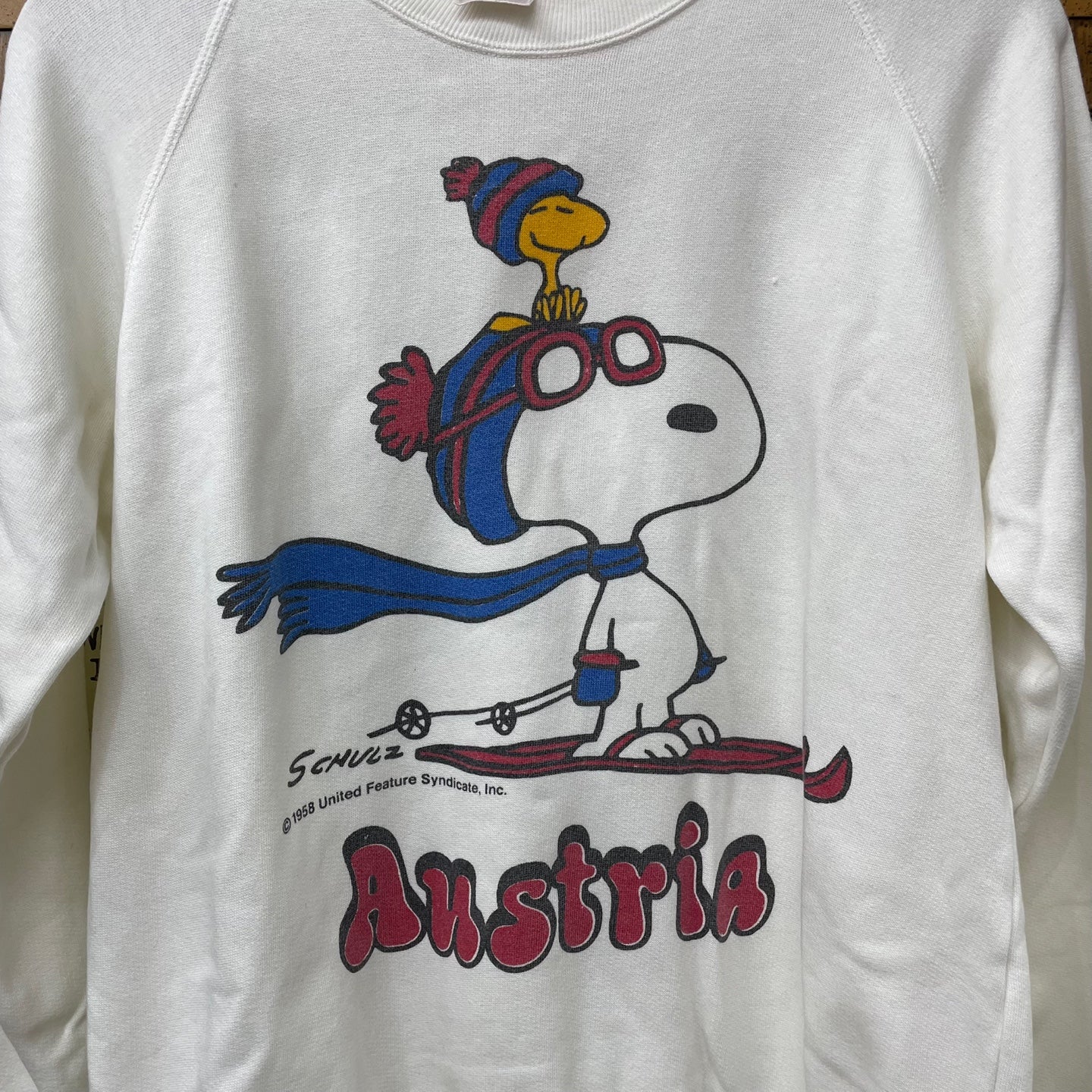 Vintage Switcher Schulz Snoopy Austria White Sweatshirt
