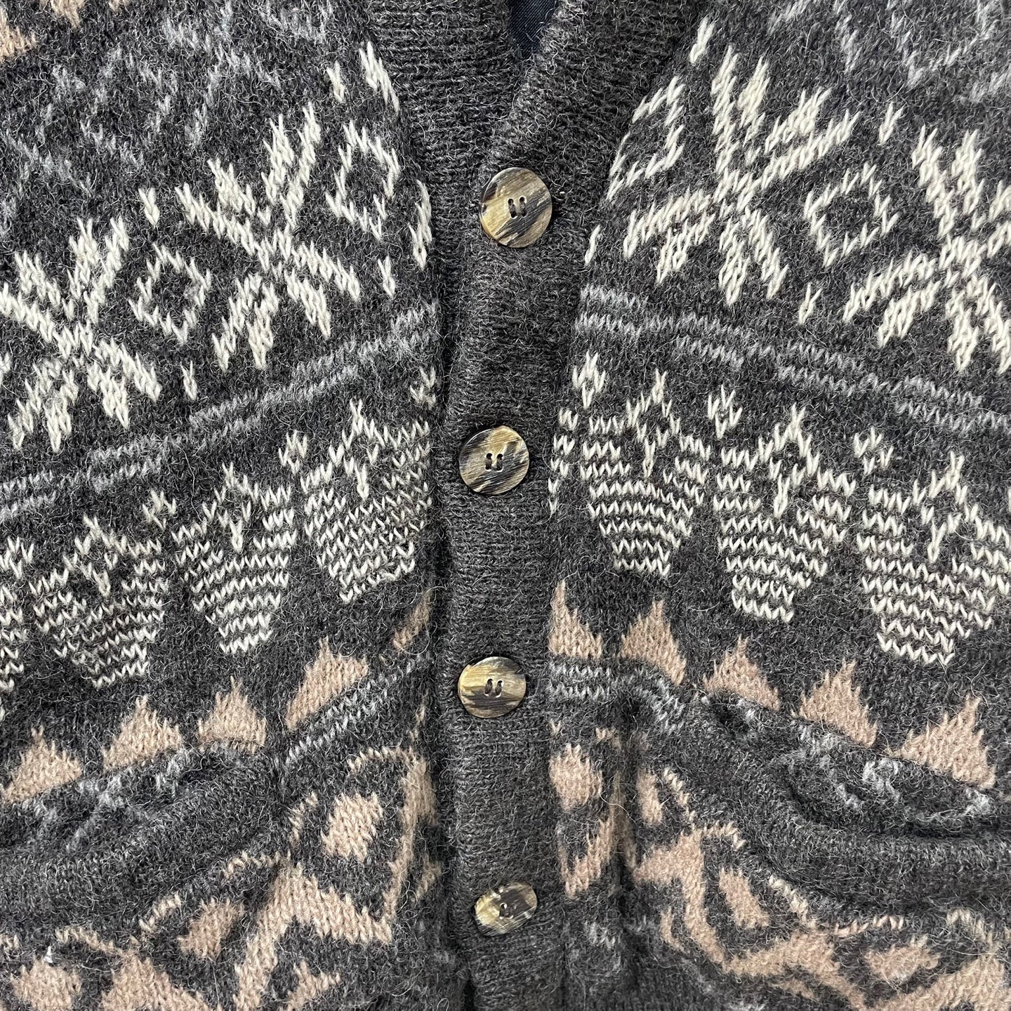Vintage Tundra 100% Pure Virgin Wool Cardigan