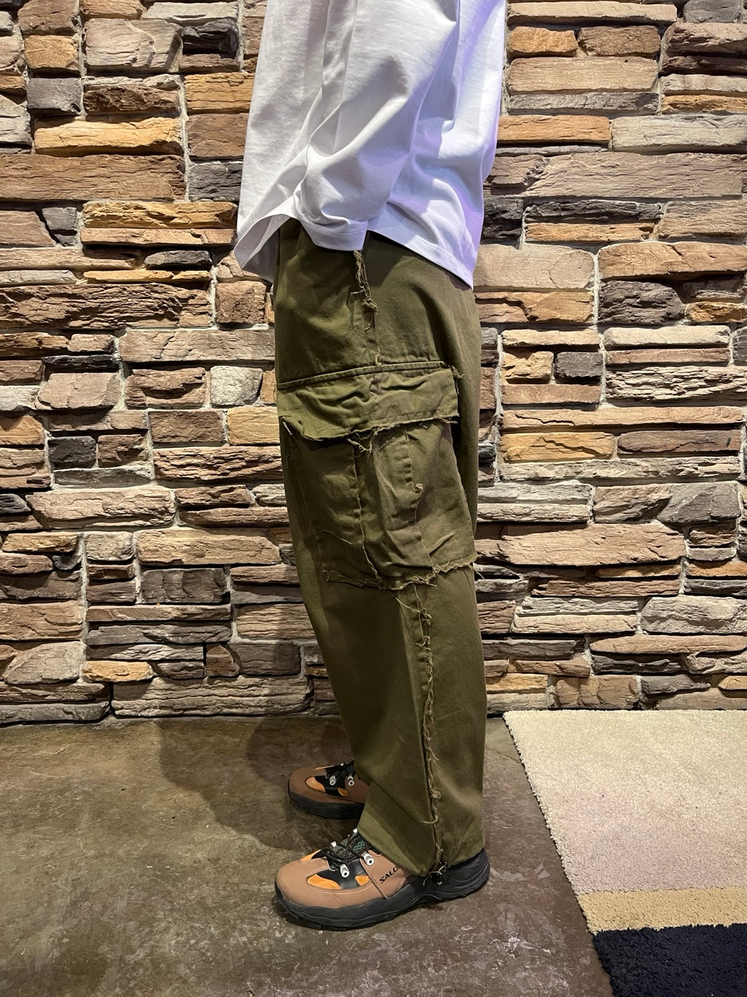 Raw edge men's pants
