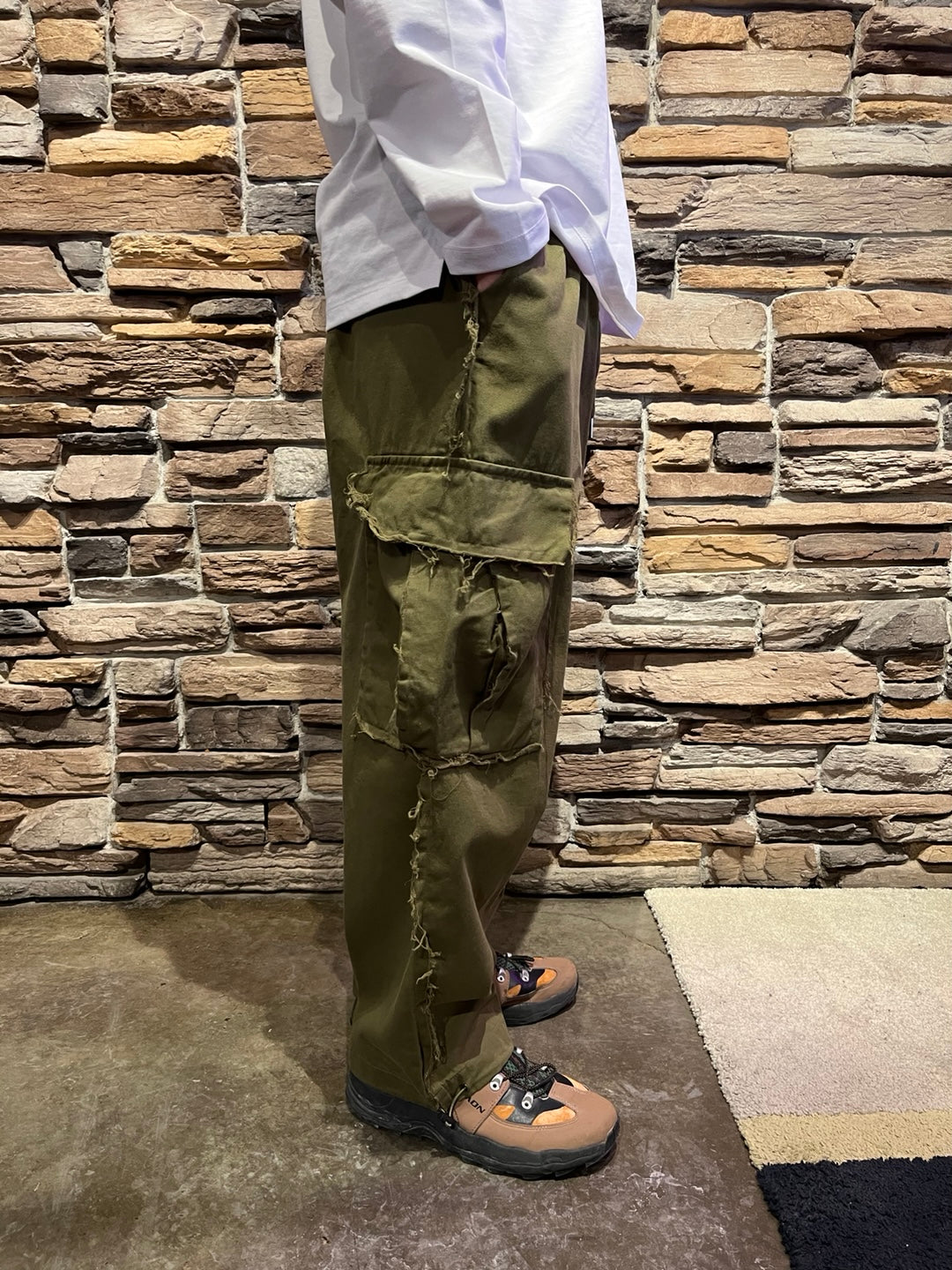 Raw edge men's pants