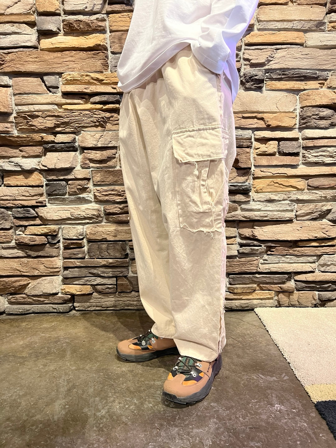 Raw edge men's pants