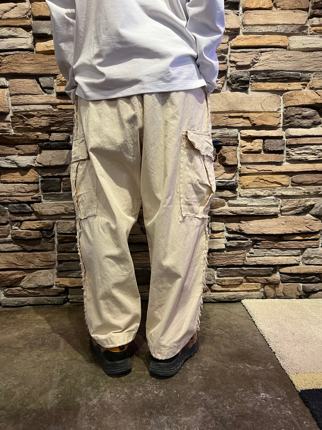 Raw edge men's pants