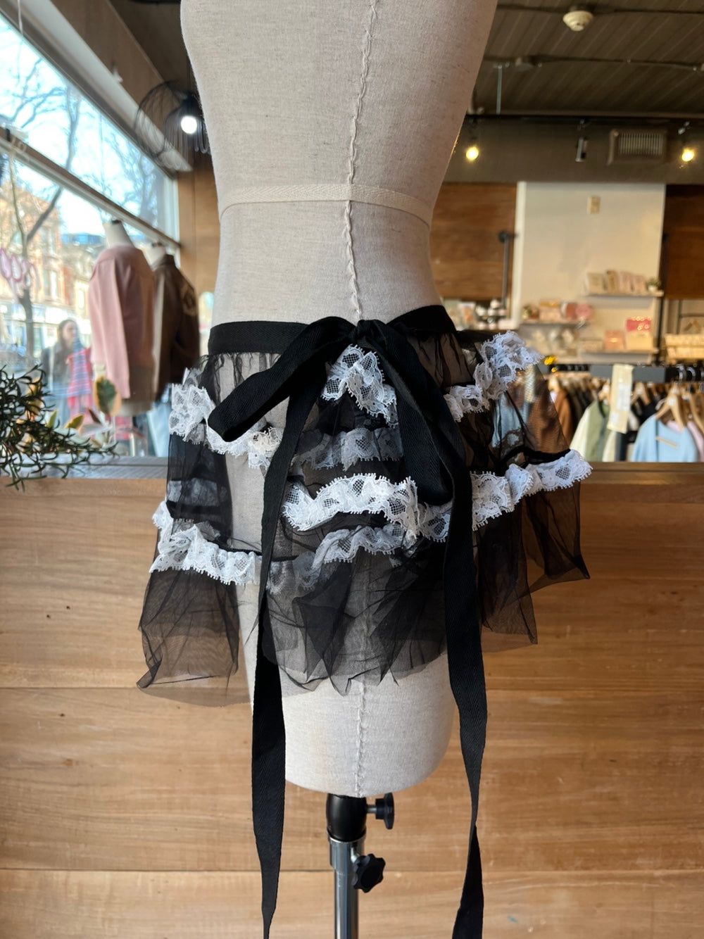Lace Trim Layering Skirt