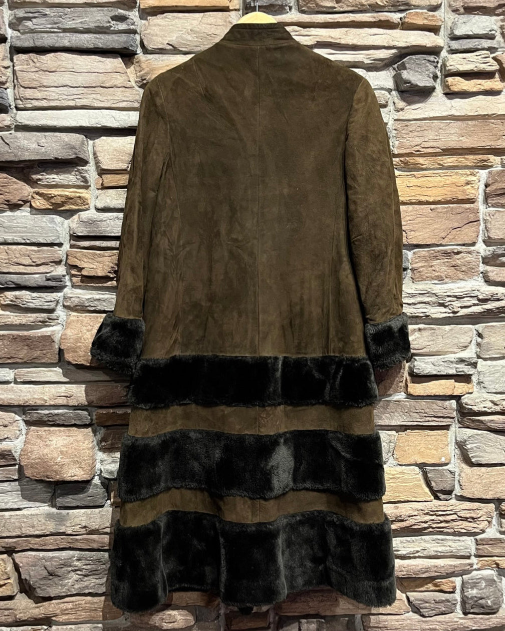 Vintage Women's Suede Coat with Faux Fur Trim