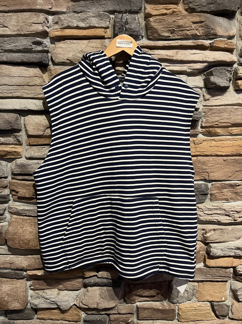 Men's Striped Hooded Sleeveless Shirt