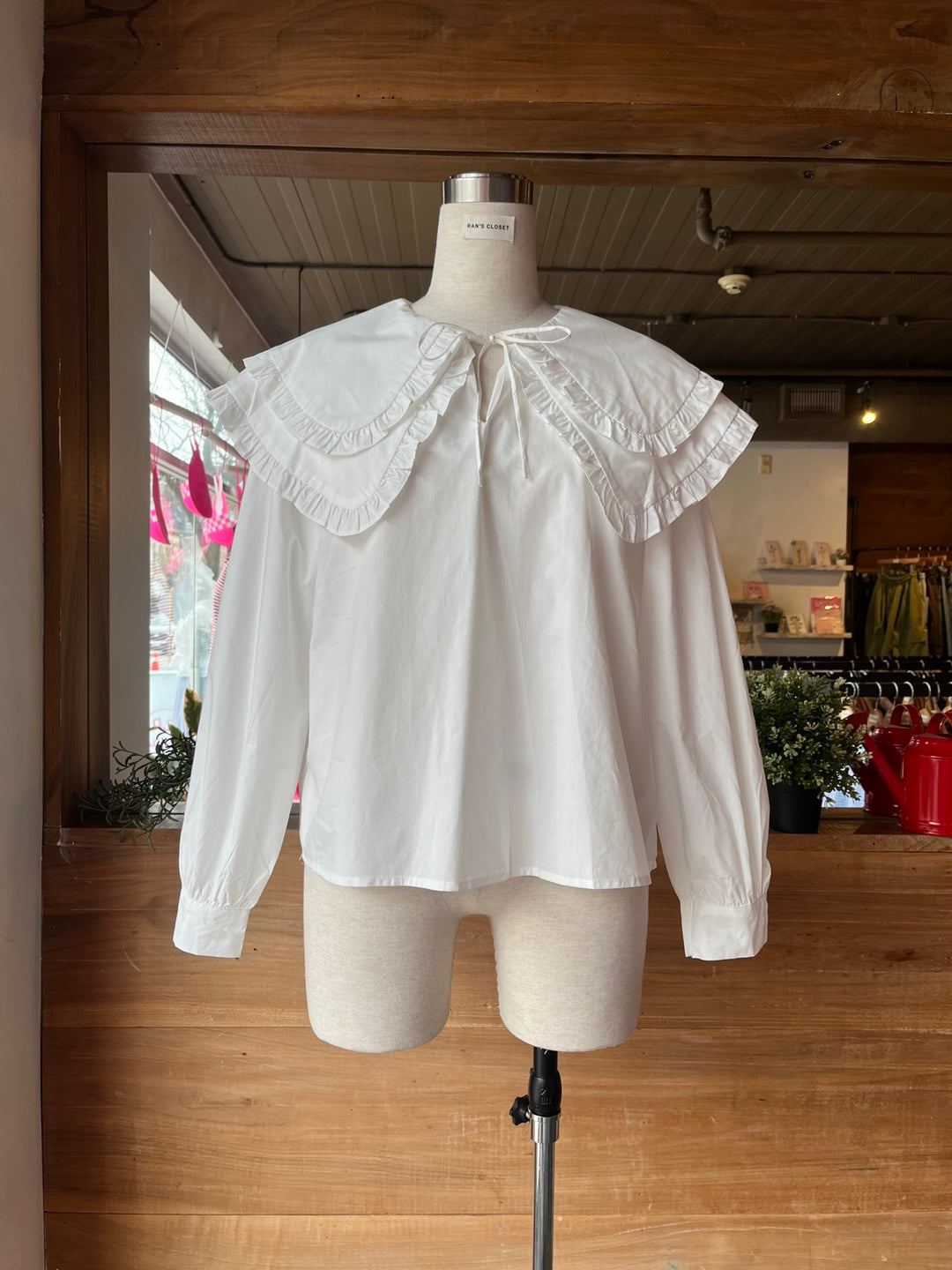 Blouse with Ruffled Oversized Collar