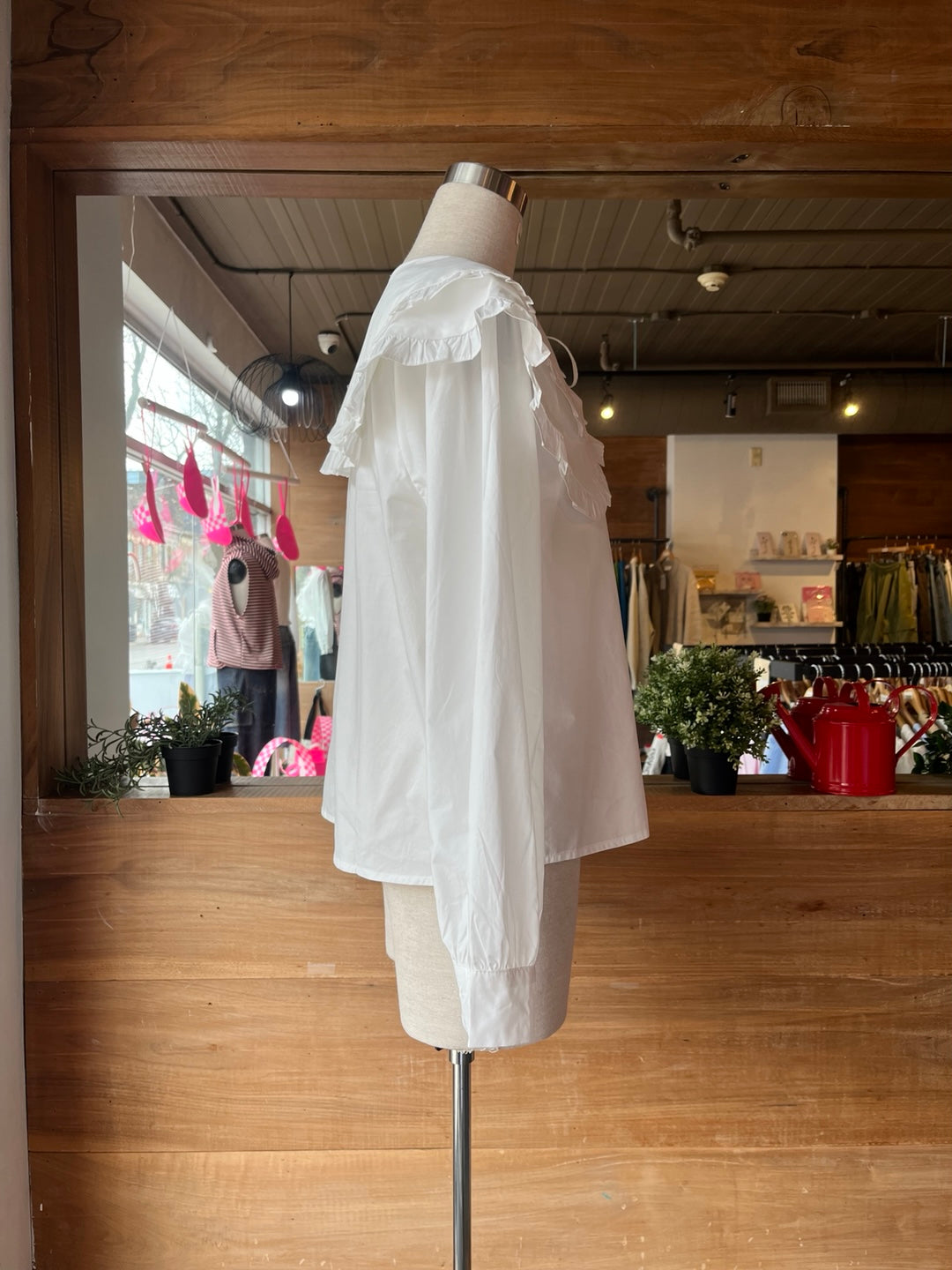 Blouse with Ruffled Oversized Collar