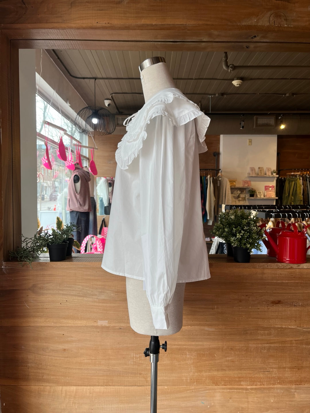 Blouse with Ruffled Oversized Collar