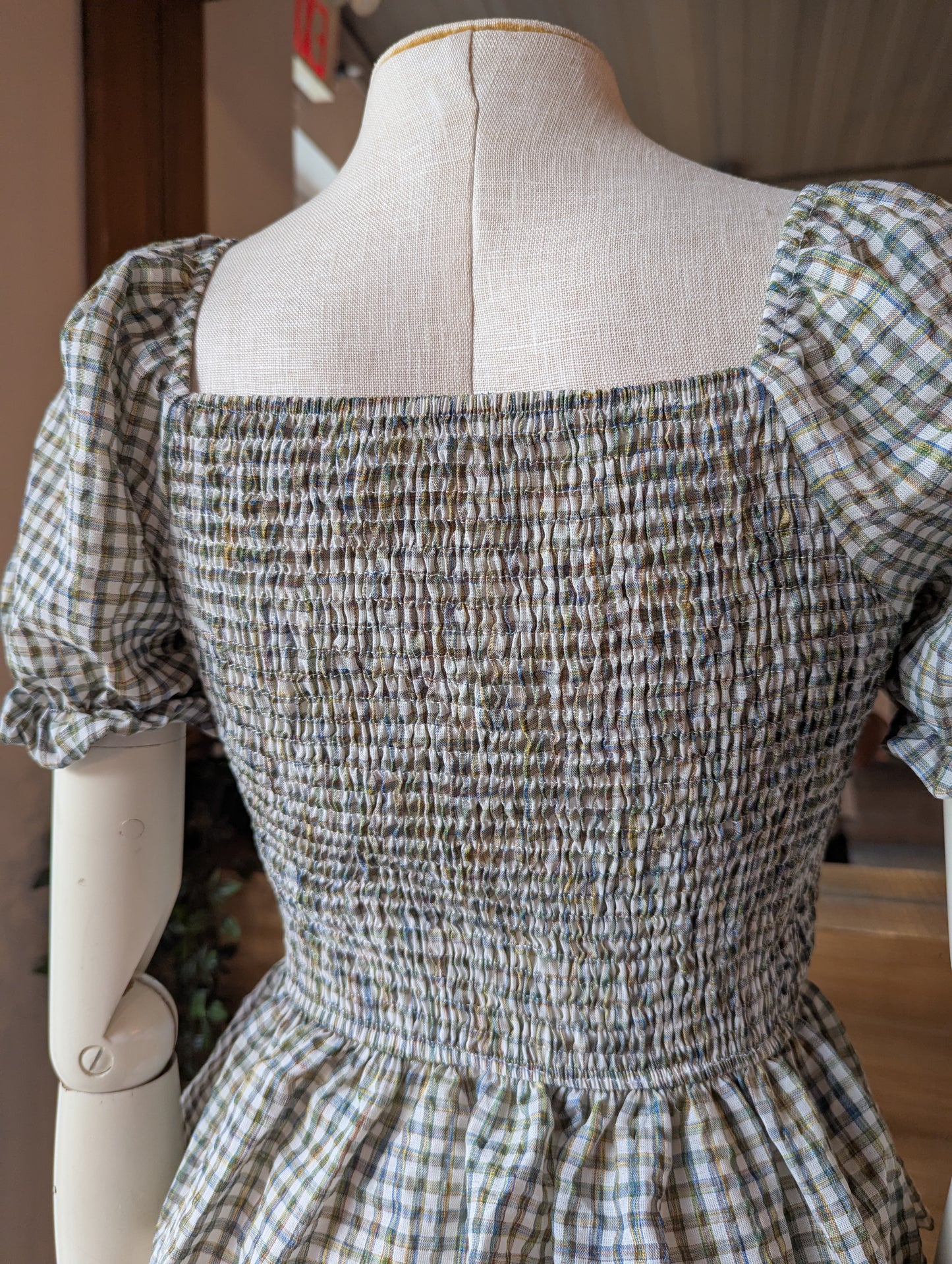 Rouched Puff Sleeve Plaid Top