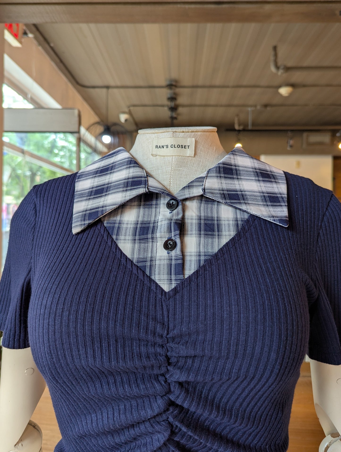 Plaid Collar Rouched Top