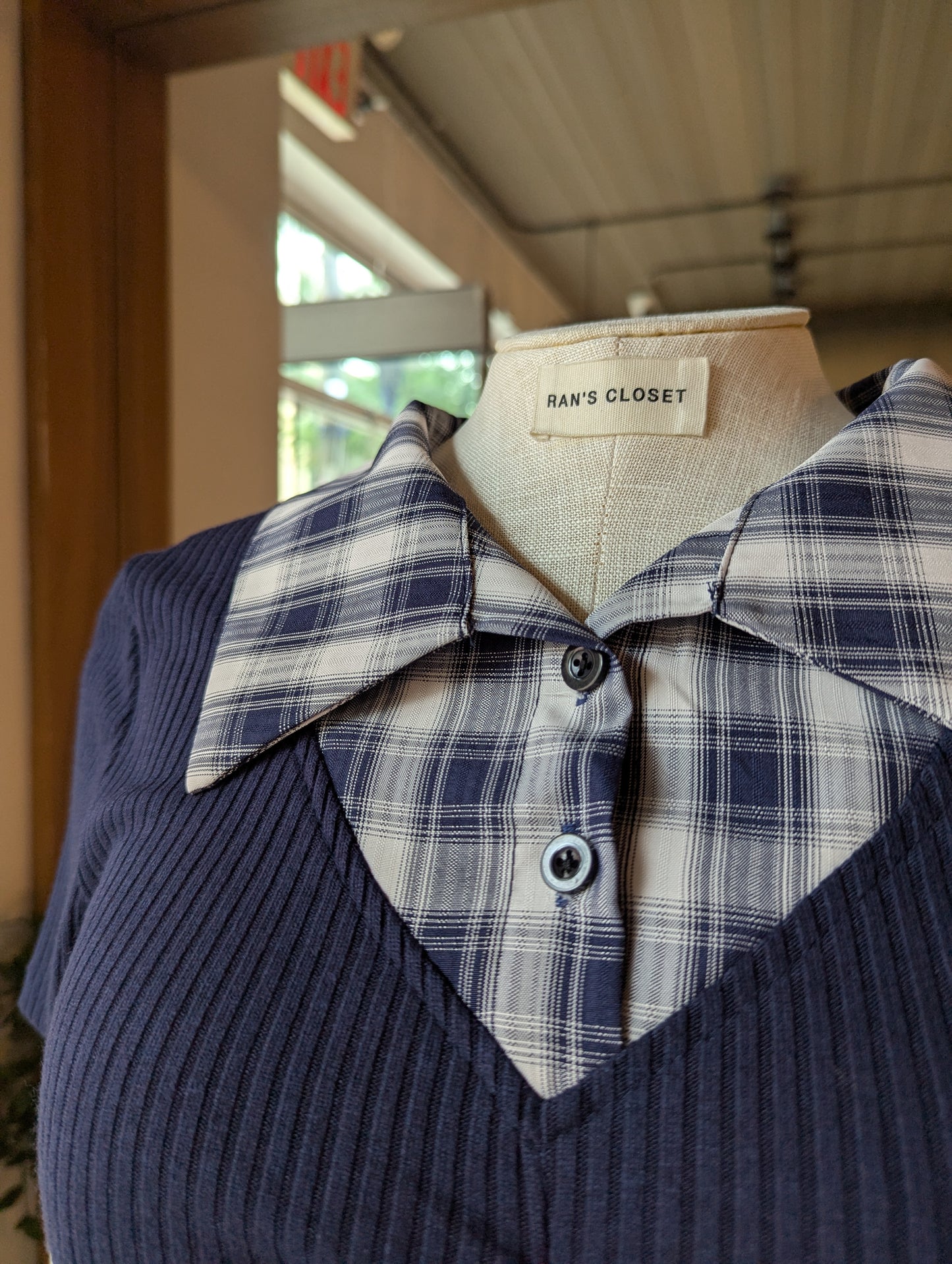 Plaid Collar Rouched Top