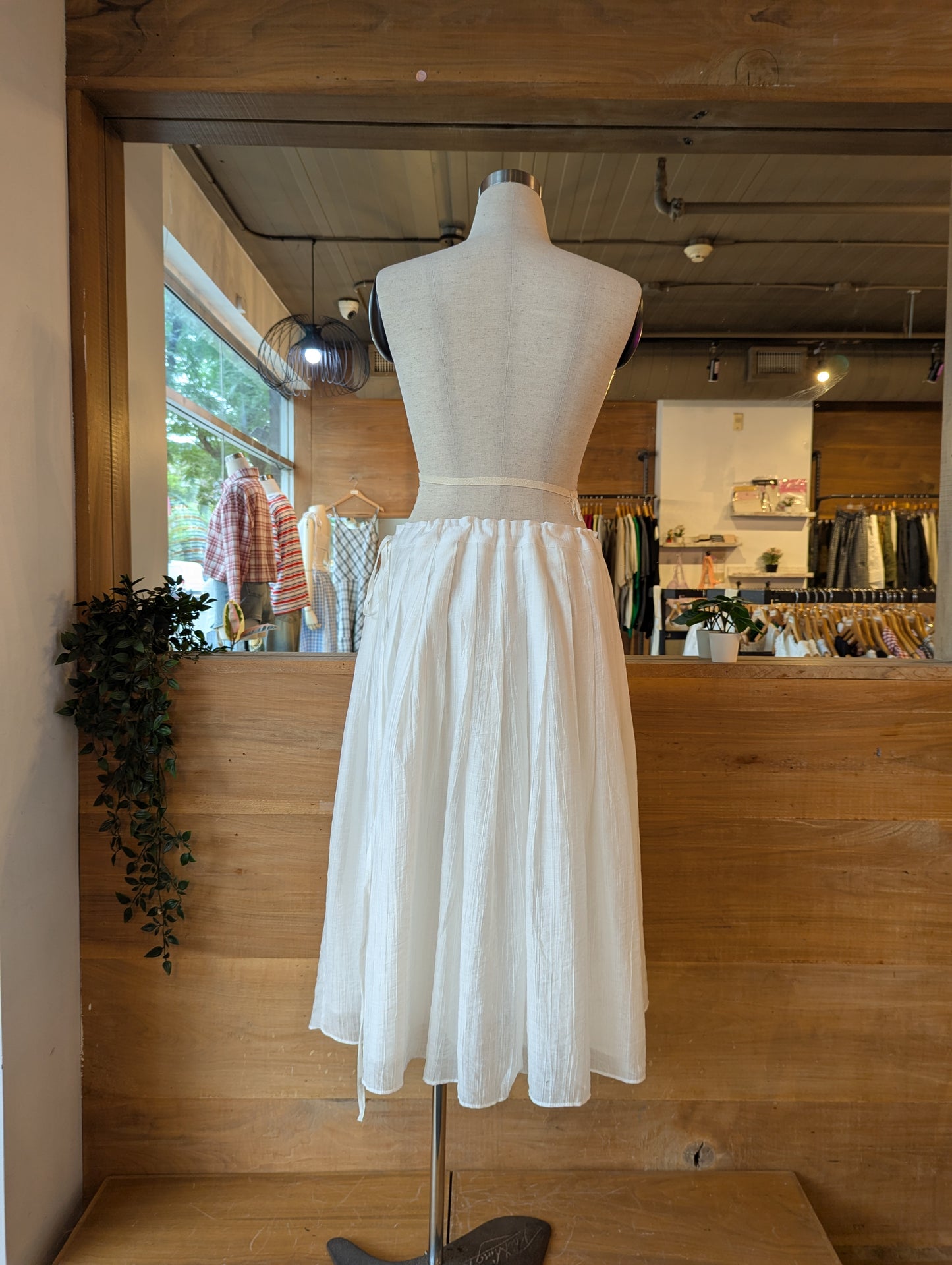 Open Waist Flowy Skirt