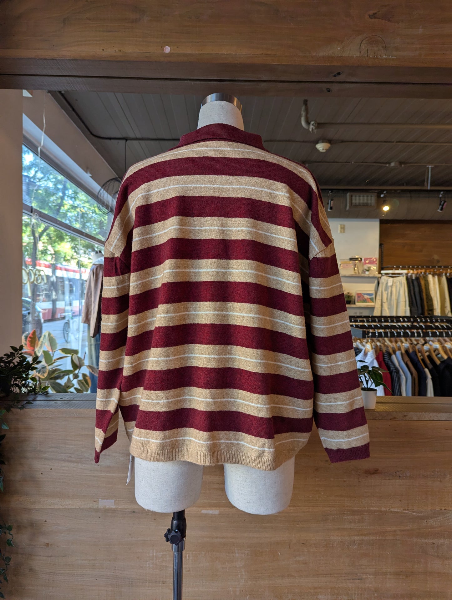 Oversized Henley Swearter