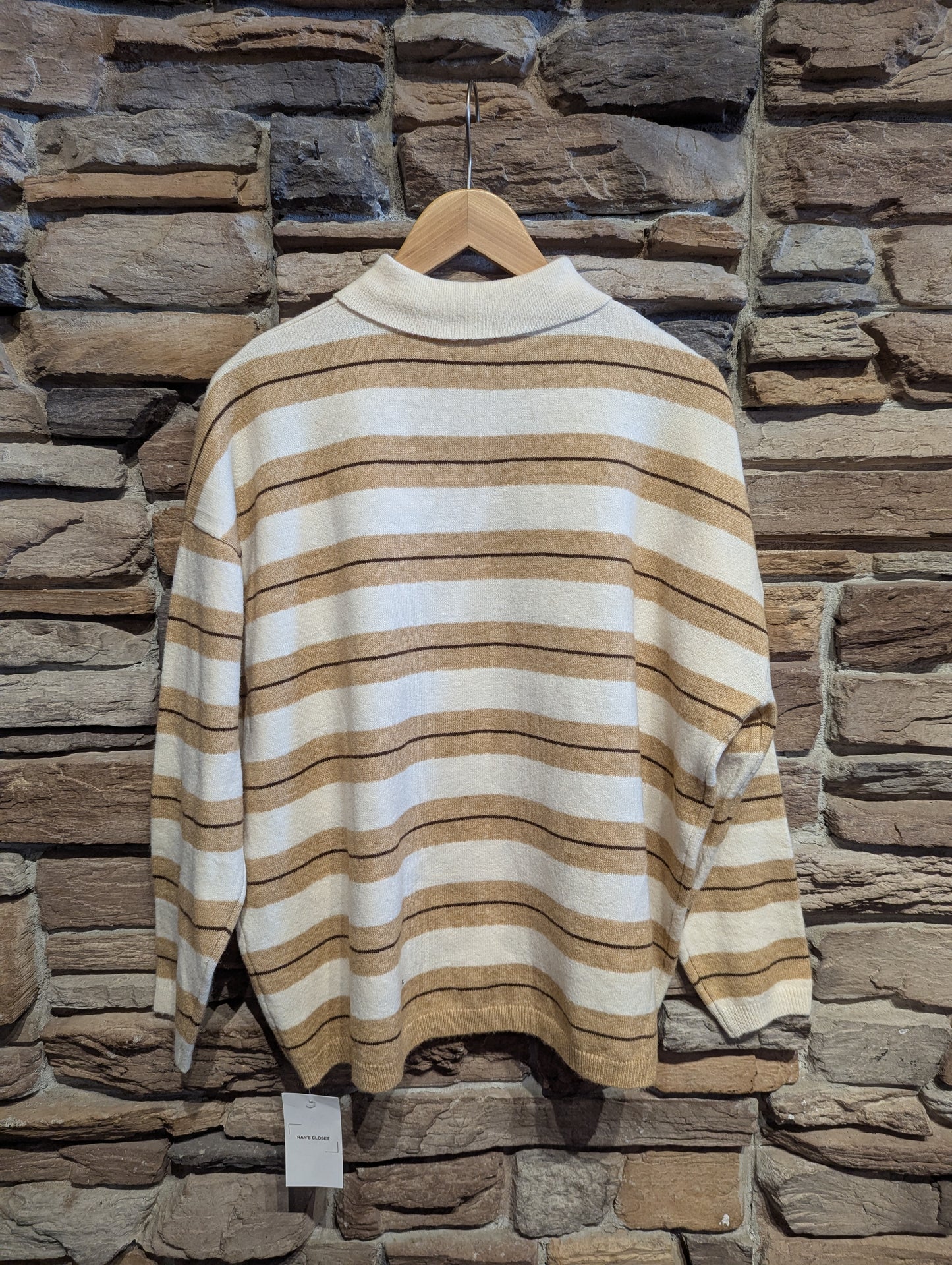 Oversized Henley Swearter