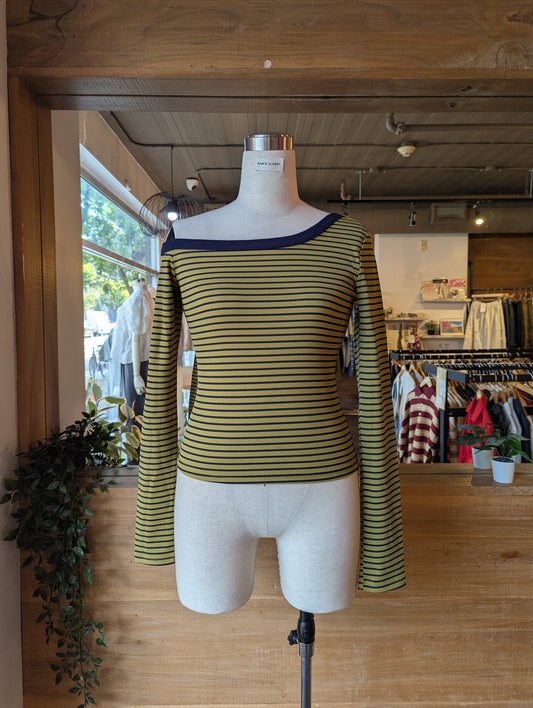 Ribbed One Shoulder Top