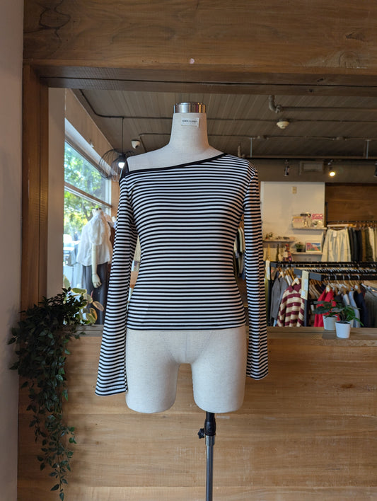 One Shoulder Top