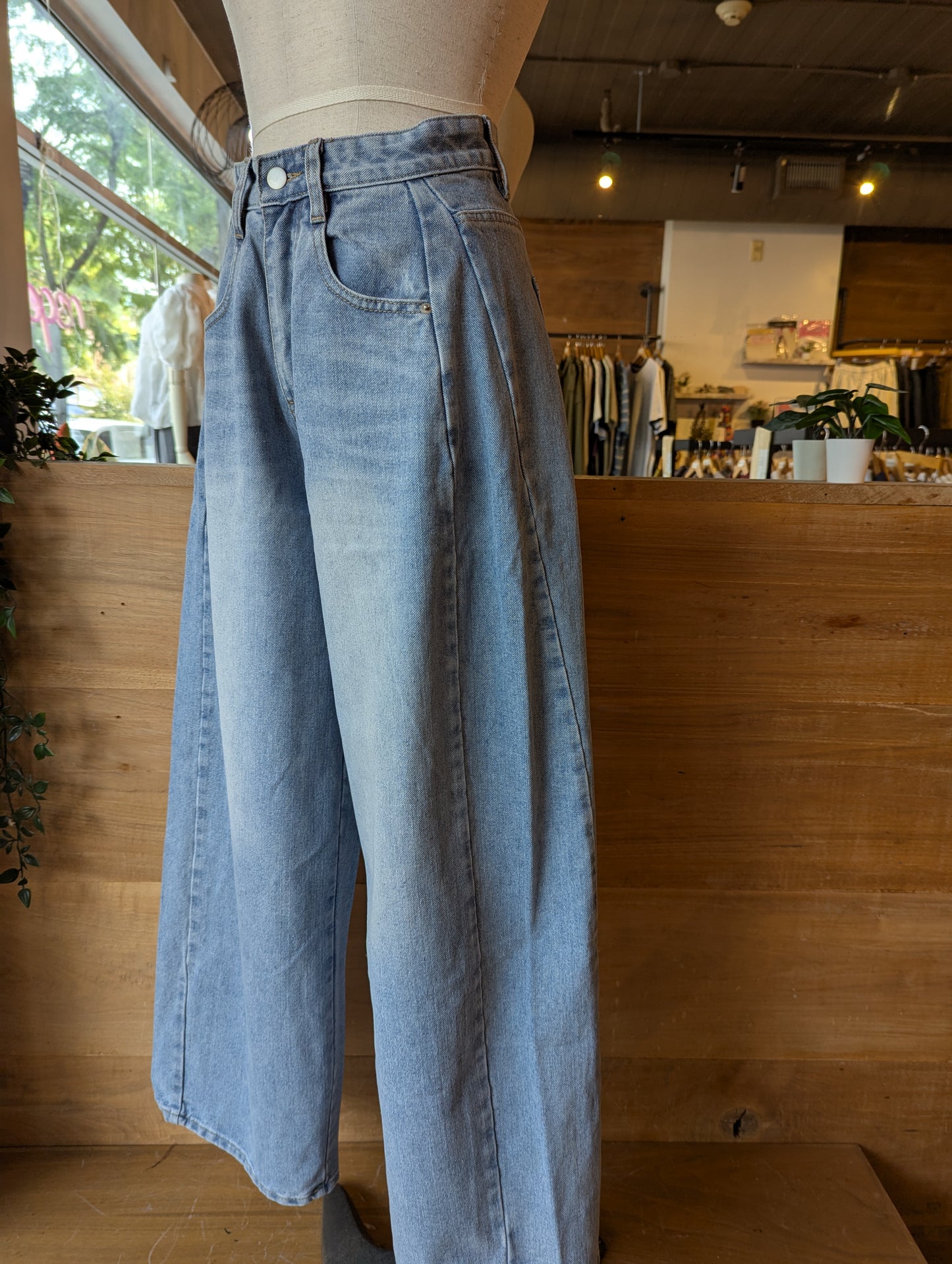 Panel Balloon Jeans