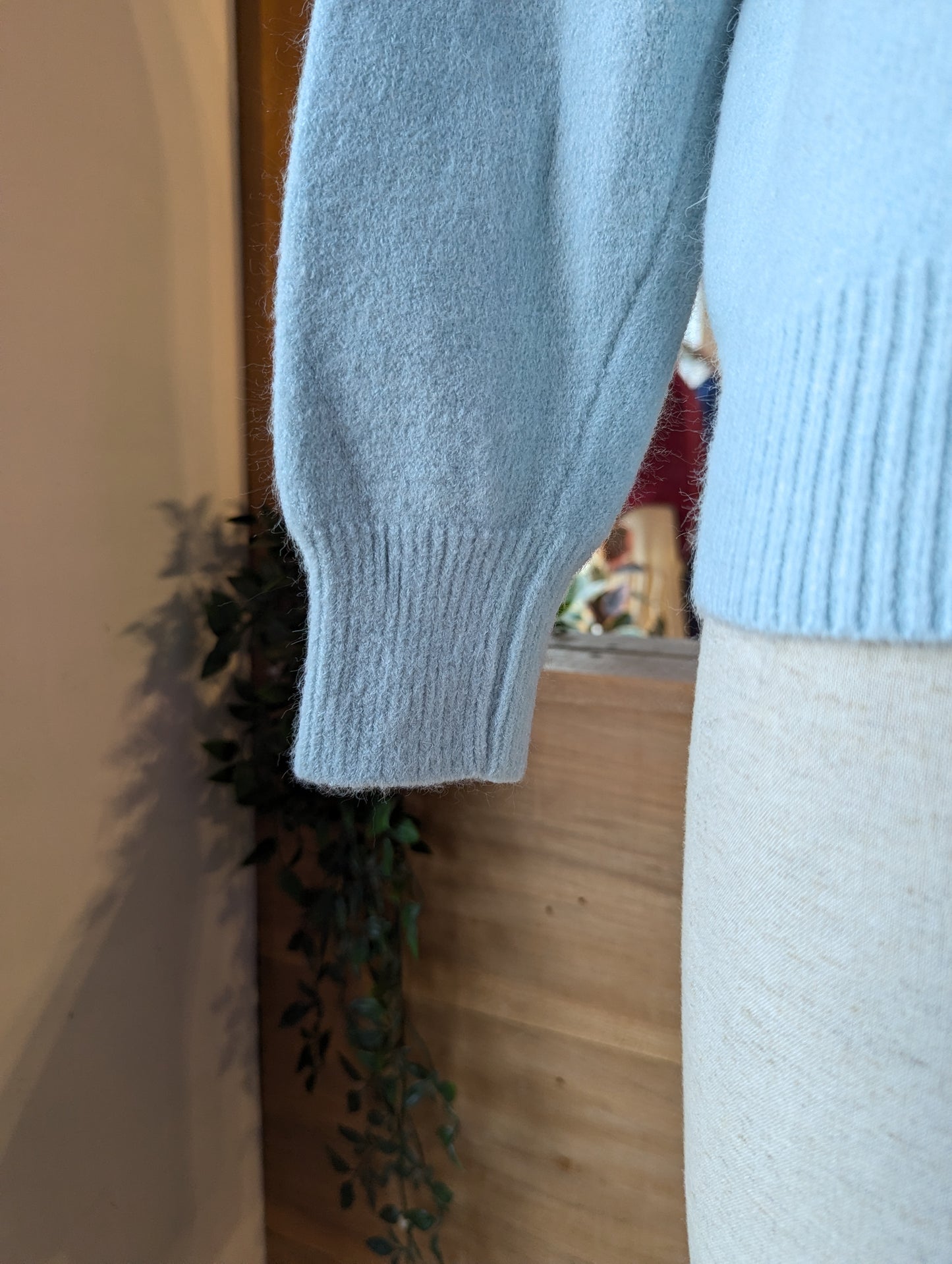 Cardigan with Neck Tie