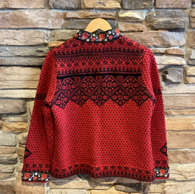 Vintage Icelandic Design Knit Cardigan With Floral Detailing