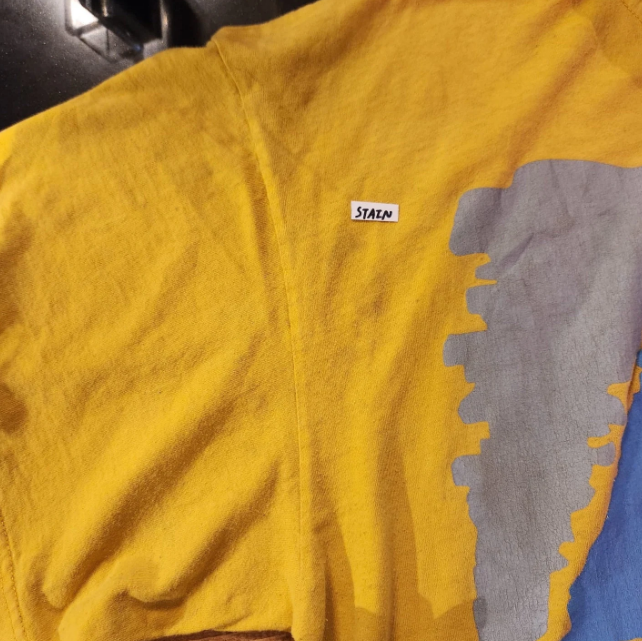 Vintage Iceberg Jeans Speedy Gonzalez Distressed Yellow T-Shirt