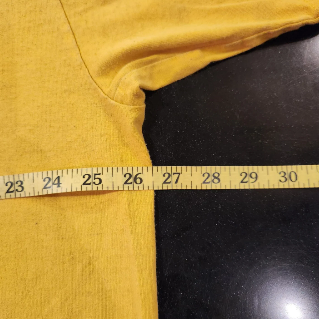 Vintage Iceberg Jeans Speedy Gonzalez Distressed Yellow T-Shirt
