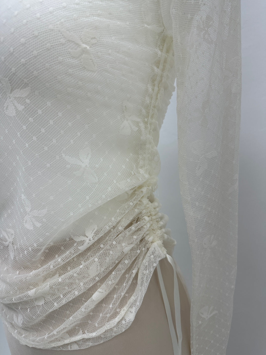 Ribbon mesh string blouse