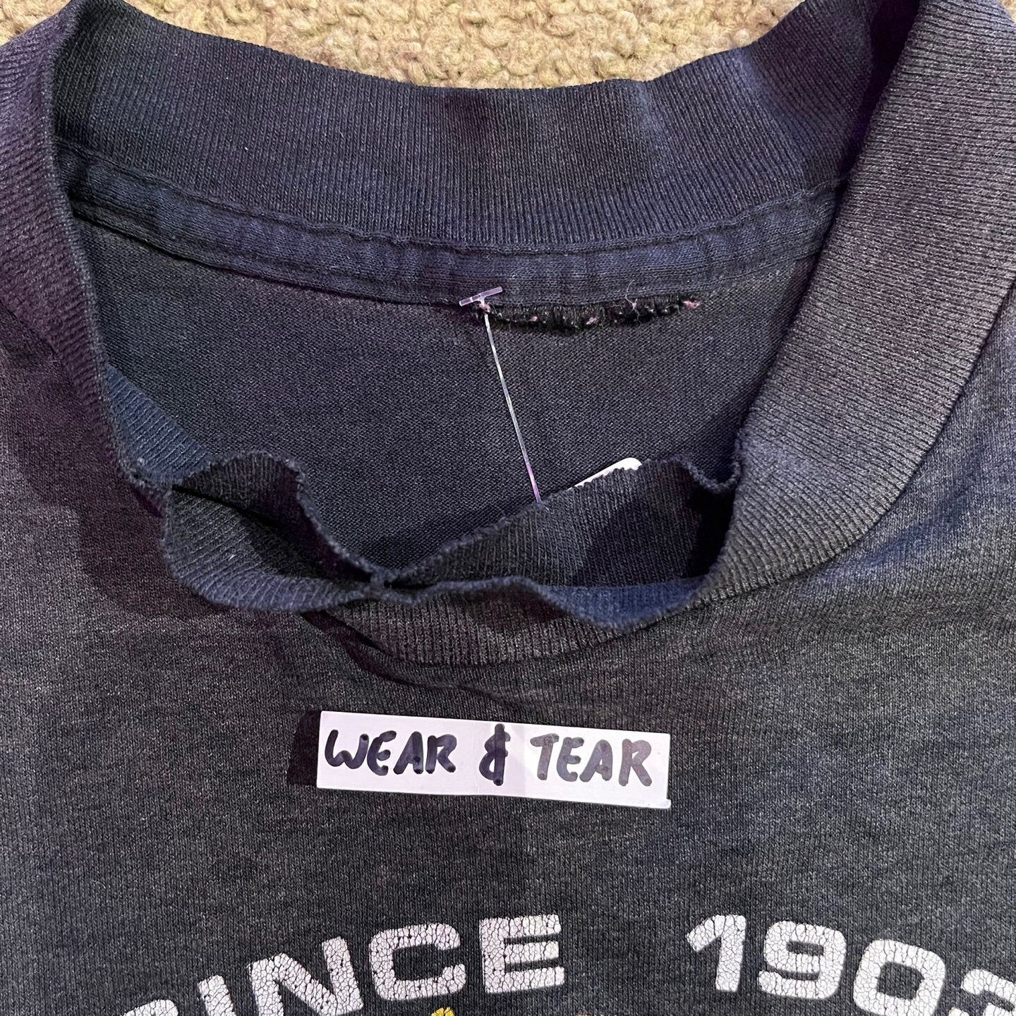 1999 "Leader of The Pack" Harley Davidson 3D Emblem Wolf Shirt | Vintage T-shirt | North Dakota Midway | Motorcycle T-shirt | SKU: STQ-3273