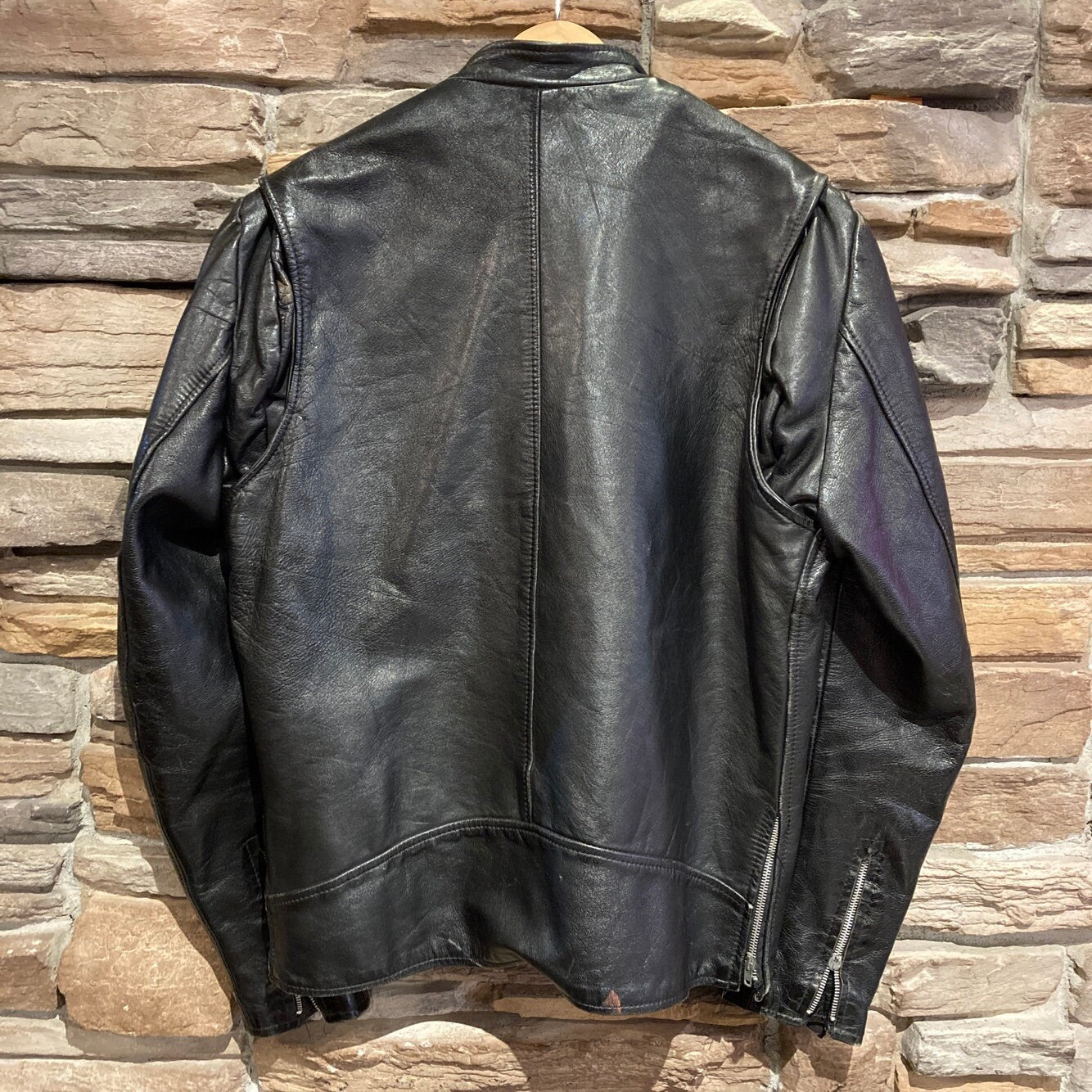 Vintage Cuir Anna Made in Canada Leather Motorcycle Style Jacket | Vintage Jacket | Leather Jacket | Moto Jacket | Size 42 | SKU STQ-3515