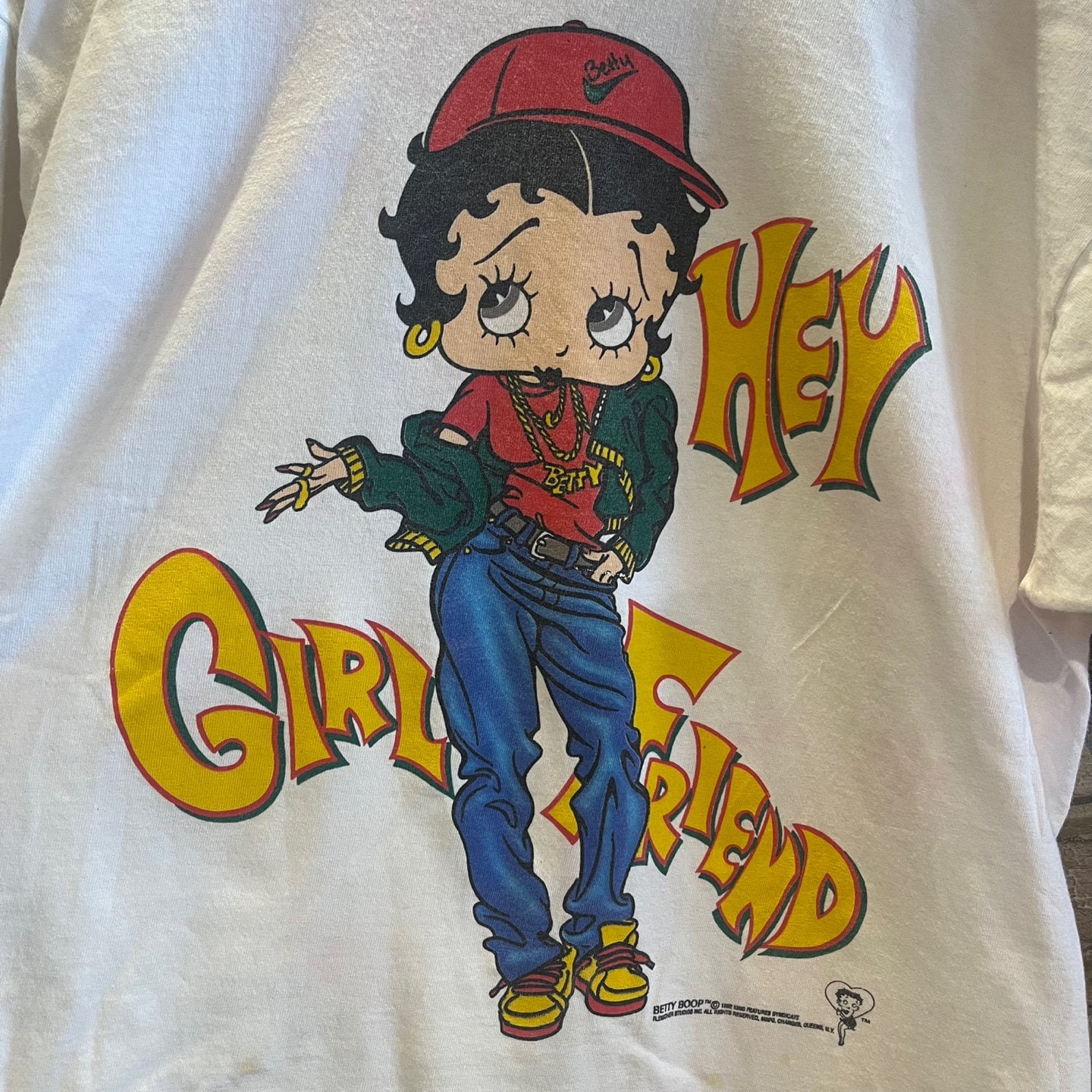 Vintage 1992 Betty Boop "Hey Girlfriend" Graphic T-Shirt | Vintage Graphic T-Shirt | Vintage Betty Boop T-Shirt | Size XL | SKU STQ-3205 |