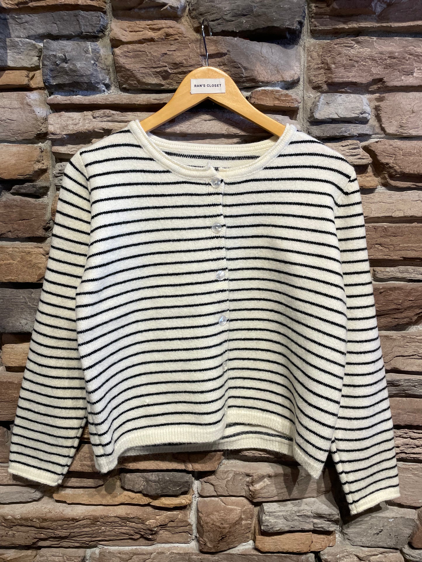 Boxy Scoop neck Cardigan