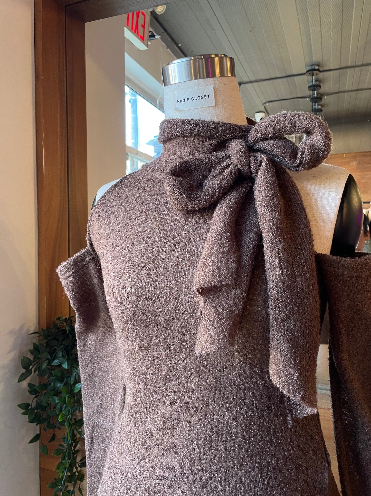 Cut out Shoulder Top with Neck Tie