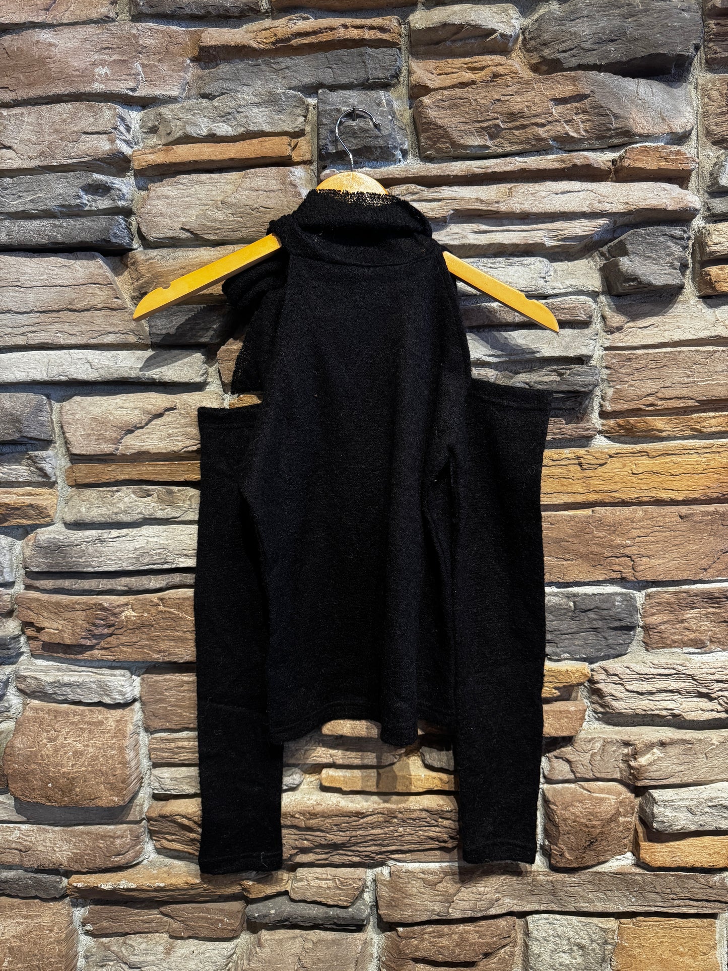 Cut out Shoulder Top with Neck Tie