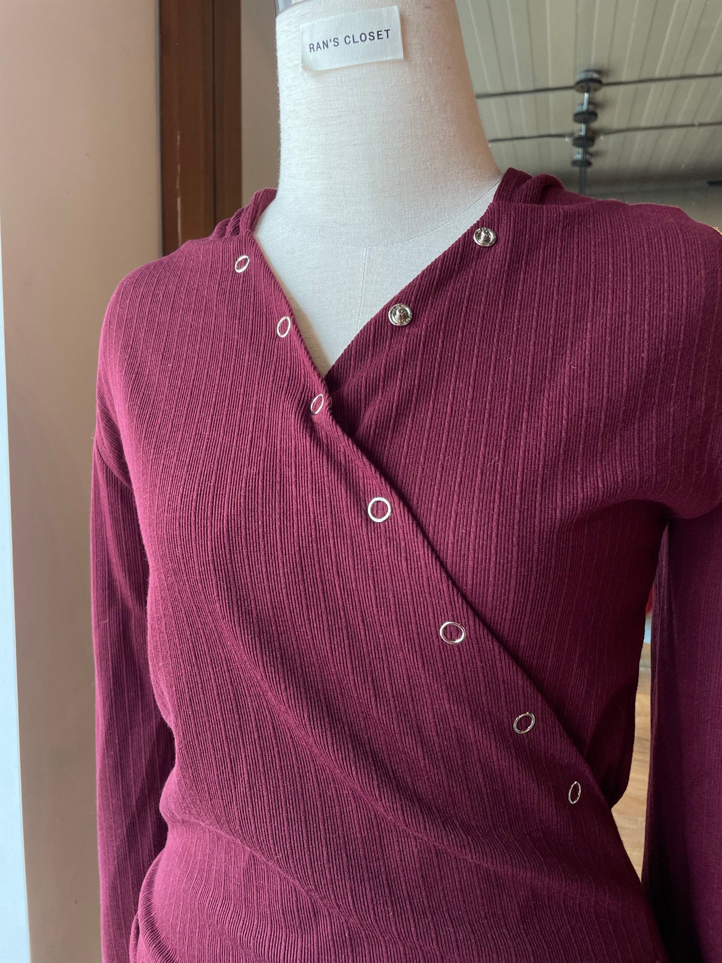 Snap Detail Hooded Top