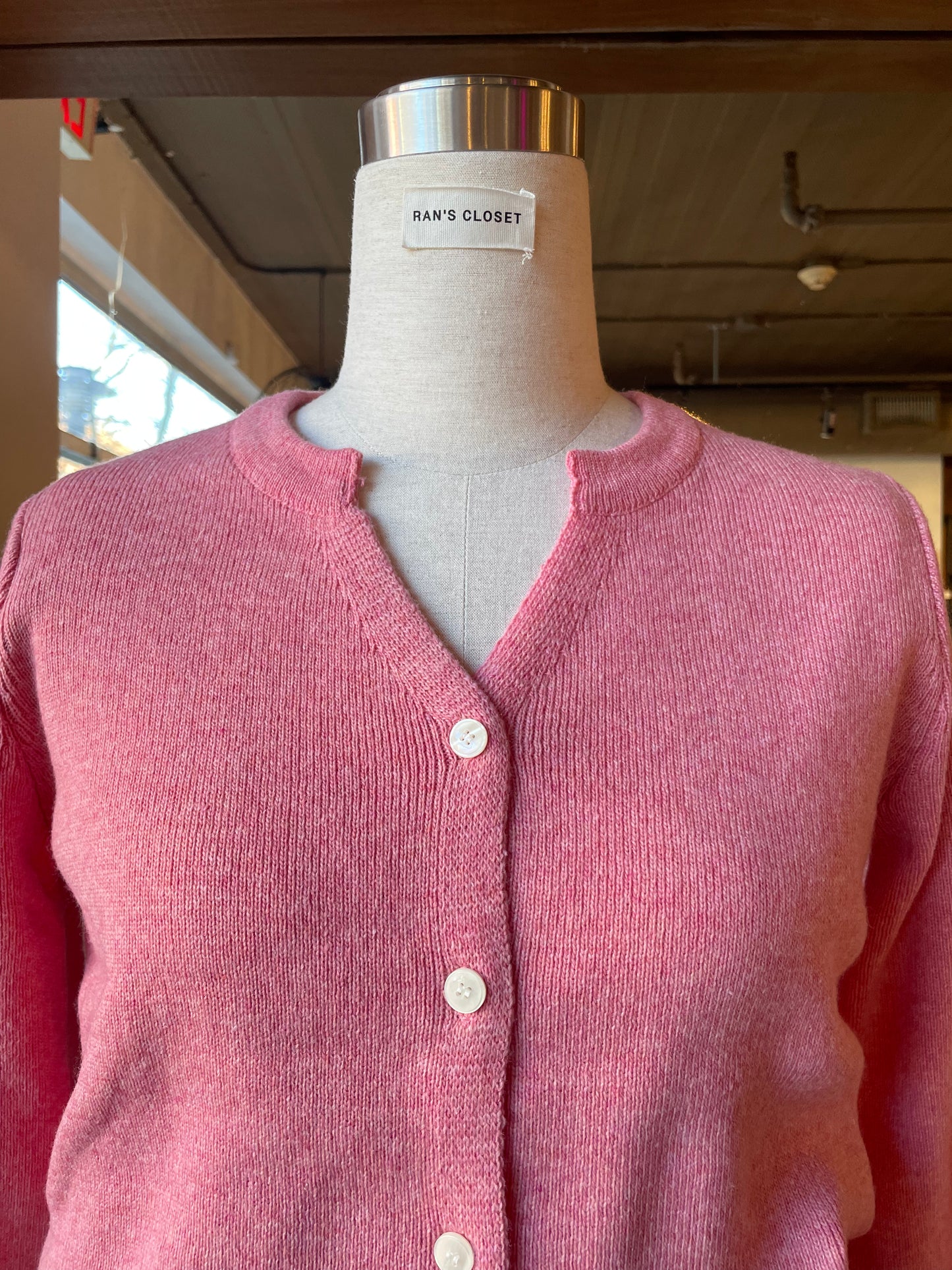 Scoop V-neck Cardigan