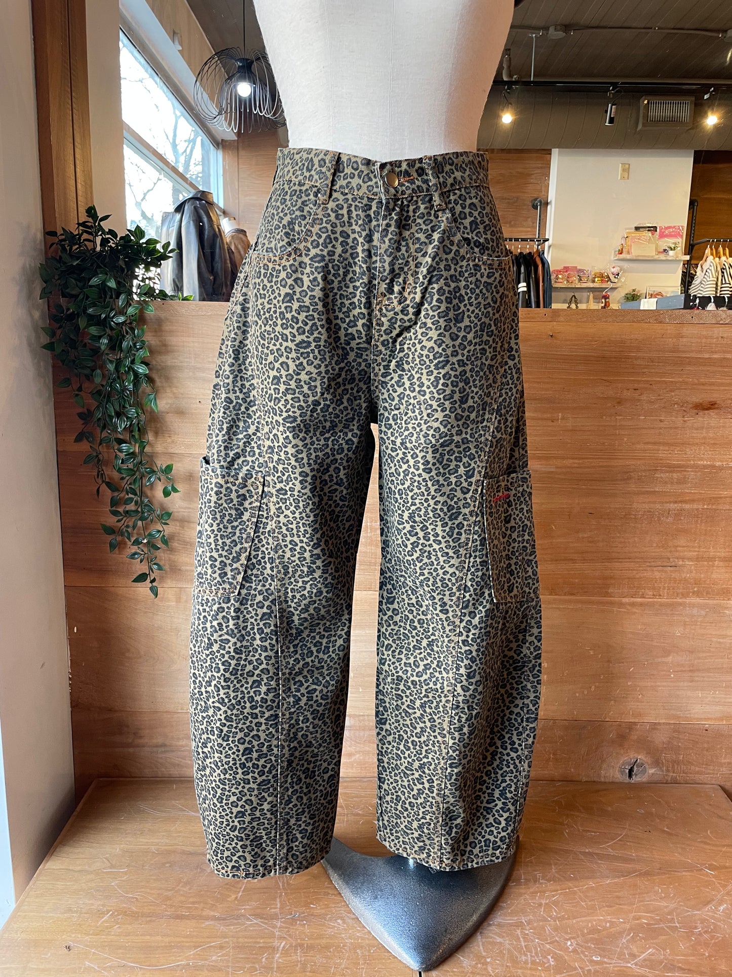 Leopard Print Baggy Barrel Jeans